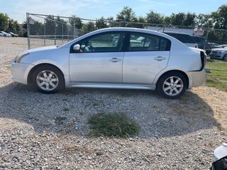 2011 Nissan Sentra 2.0SR - Exterior Side Driver Image